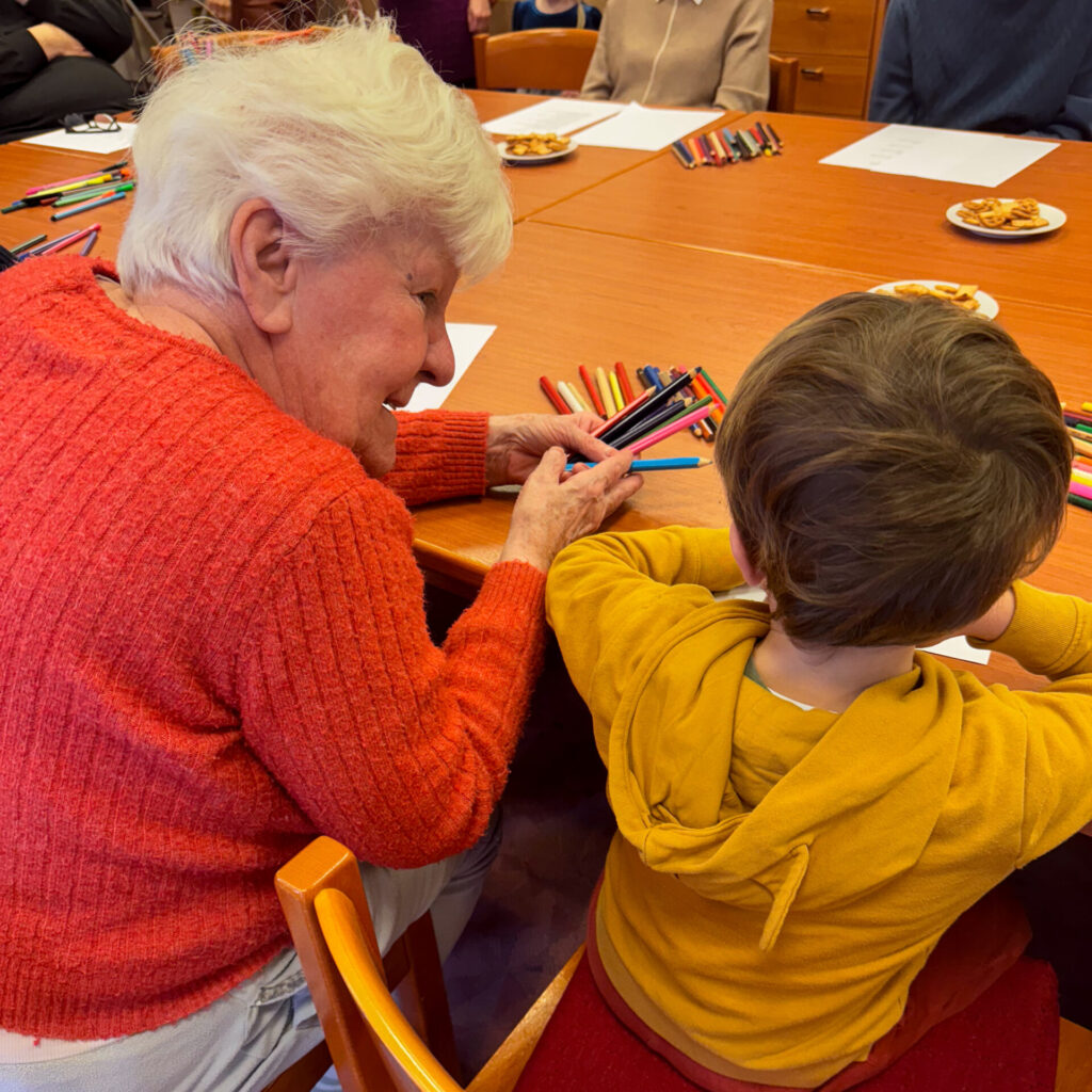 Herbstbasteln im DSK Seniorenzentrum Ludwigshafen